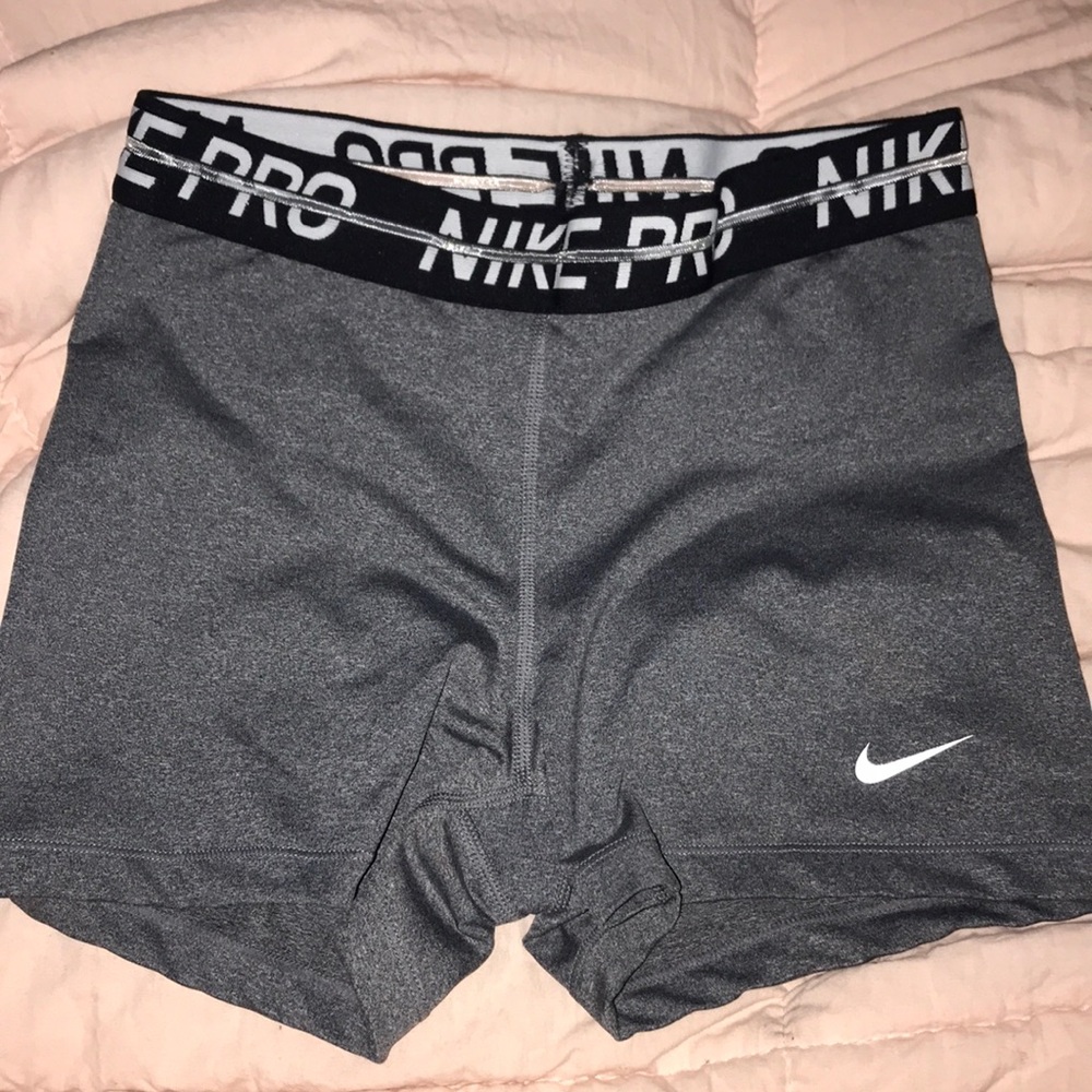 Womens Nike Pro Shorts Size Medium